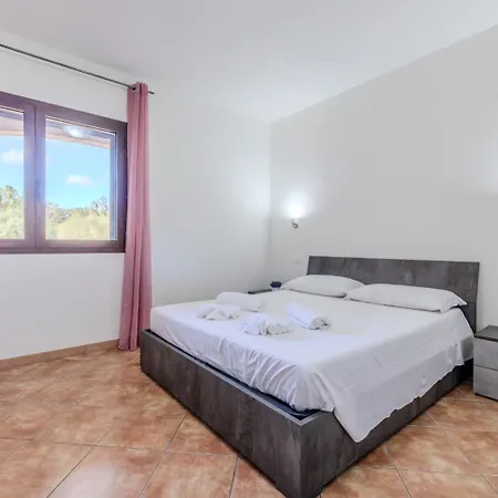 The House By The Sea- Ad Group Apartament Olbia